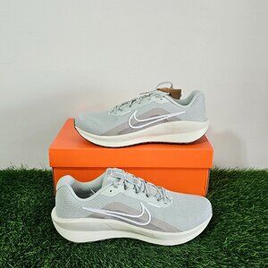 Nike Downshifter 13 - Light Silver/White - Men's Size 9.5 - FD6454 013